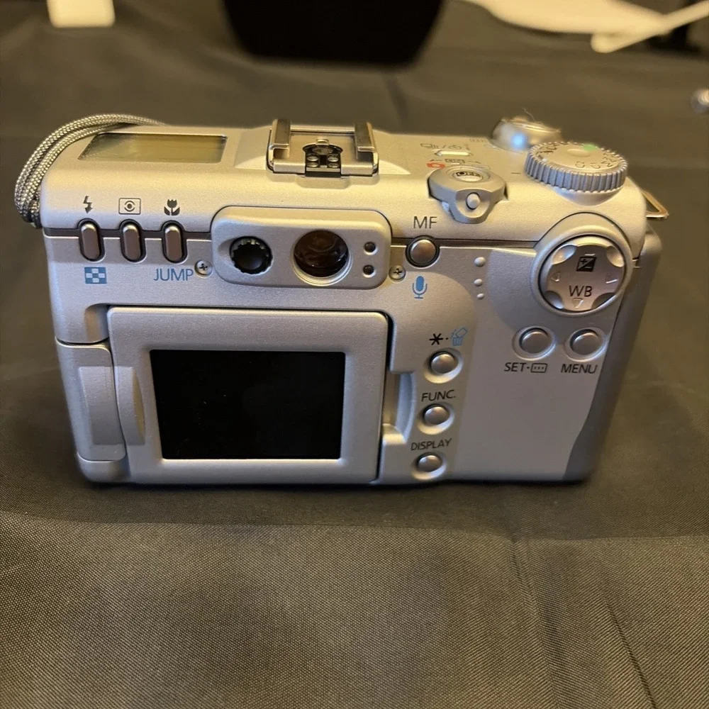Canon powershot g3 4.0MP Compact Digital Camera untested missing battery